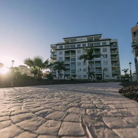 Golf Del Sur. 2 Bedrooms. Pool. Terrace. 아파트 산미겔데아보나