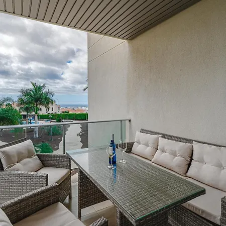 Golf Del Sur. 2 Bedrooms. Pool. Terrace. * 산미겔데아보나