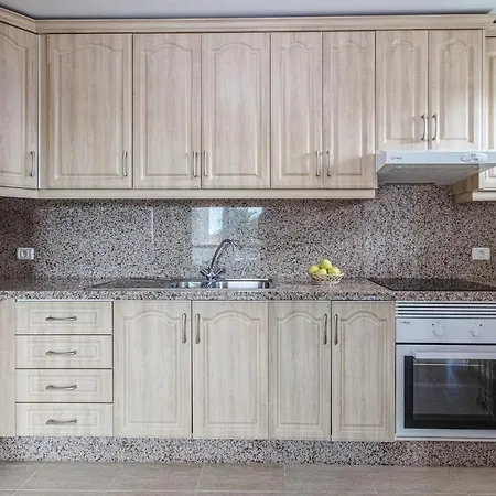 아파트 Golf Del Sur. 2 Bedrooms. Pool. Terrace. 산미겔데아보나